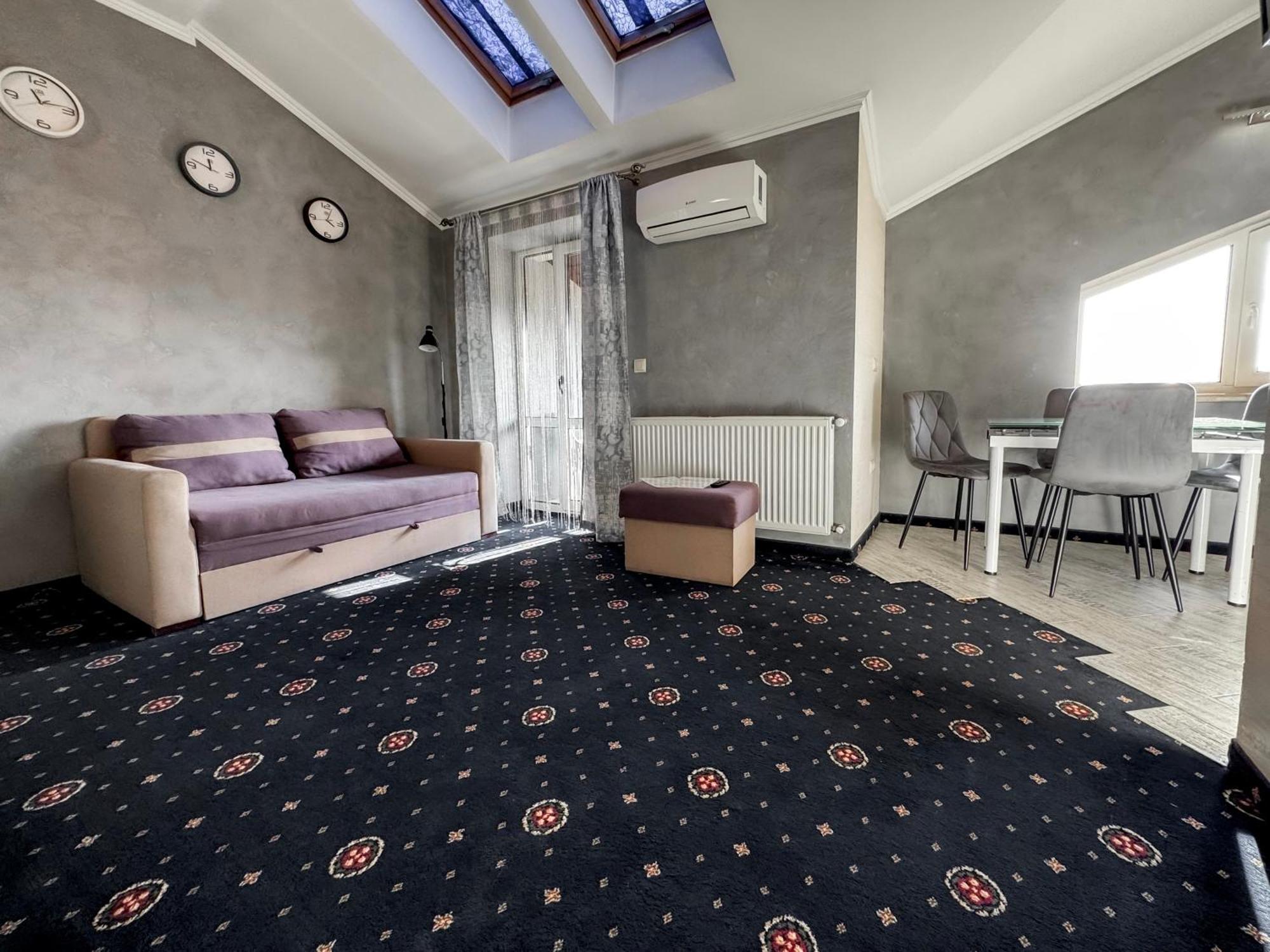 Apartments On Zaliznychna 49 Ivano-Frankivsk Eksteriør bilde