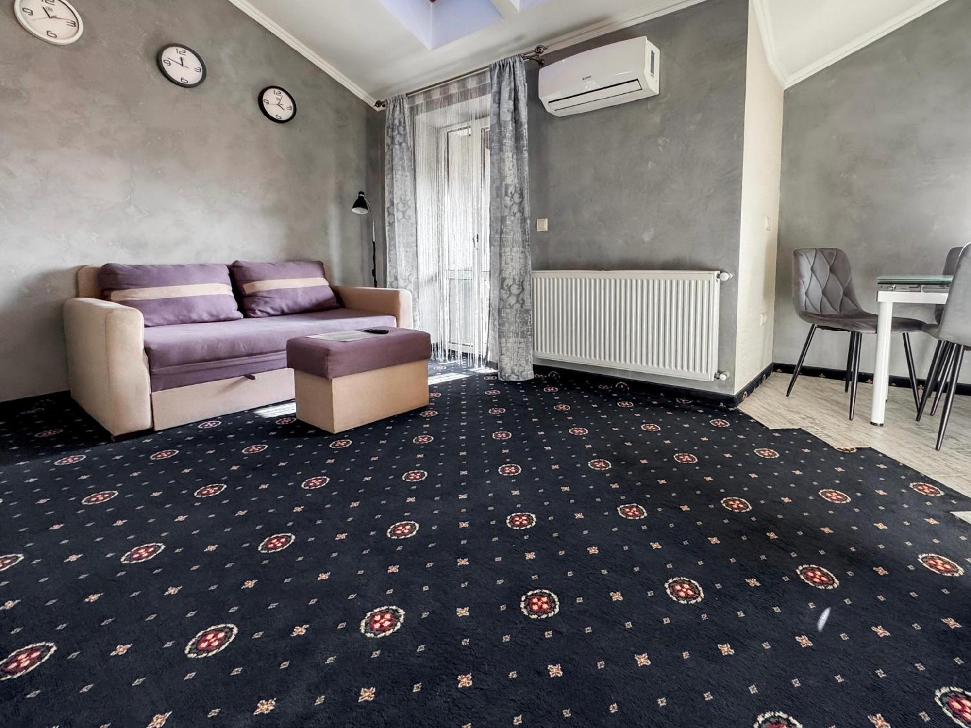Apartments On Zaliznychna 49 Ivano-Frankivsk Eksteriør bilde