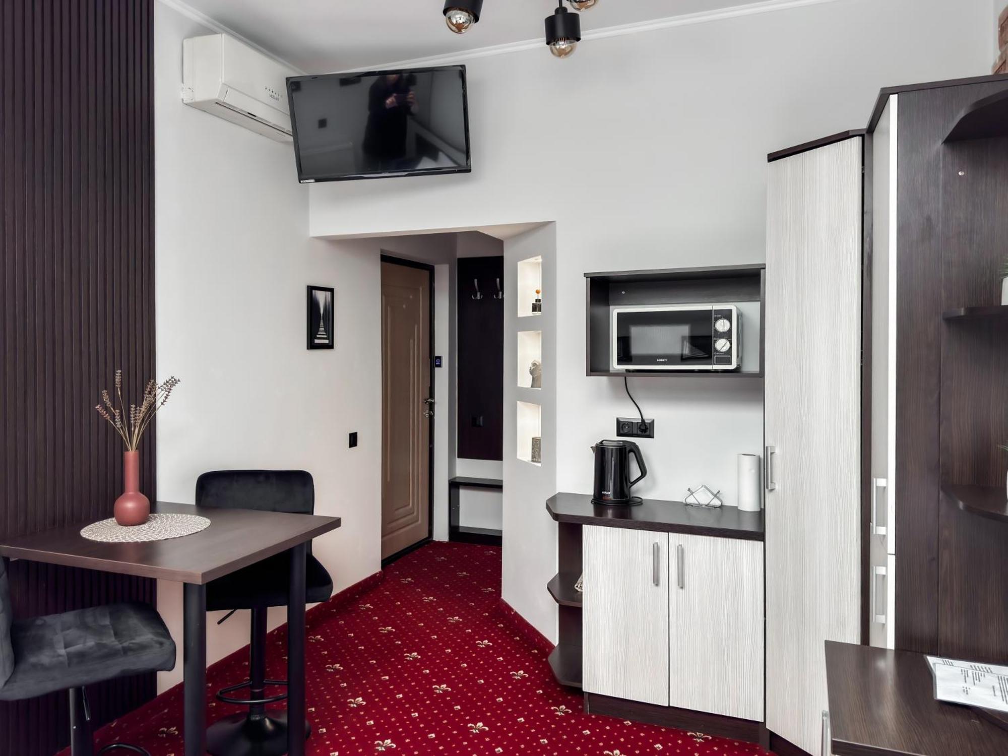 Apartments On Zaliznychna 49 Ivano-Frankivsk Eksteriør bilde