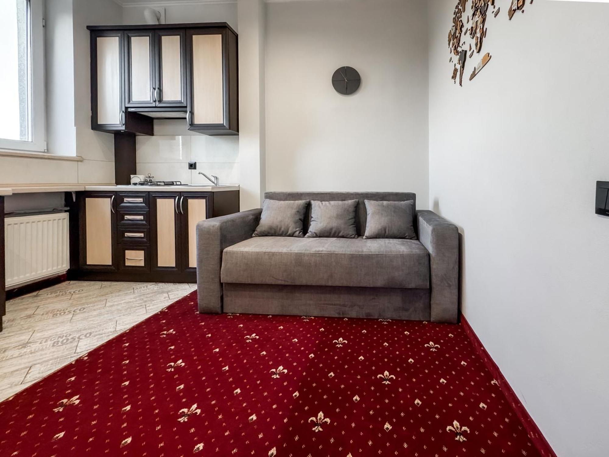 Apartments On Zaliznychna 49 Ivano-Frankivsk Eksteriør bilde