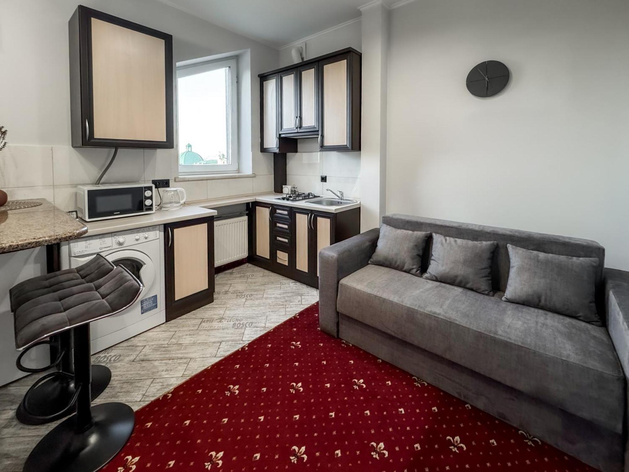 Apartments On Zaliznychna 49 Ivano-Frankivsk Eksteriør bilde