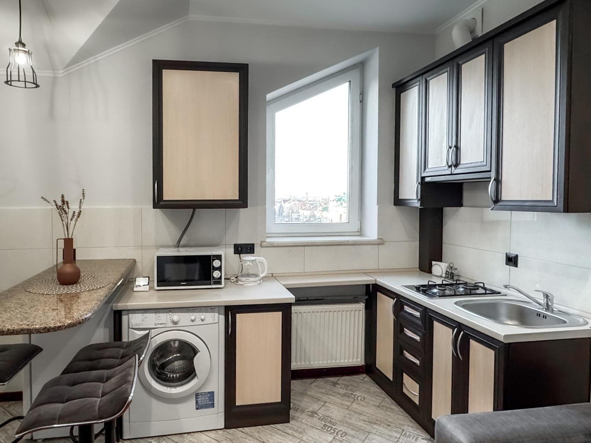 Apartments On Zaliznychna 49 Ivano-Frankivsk Eksteriør bilde